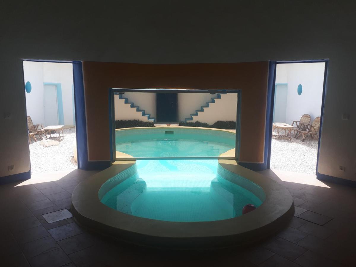 La Maison Blanche Deni Biram Ndao מראה חיצוני תמונה