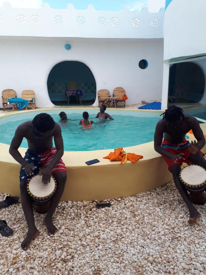 La Maison Blanche Deni Biram Ndao מראה חיצוני תמונה