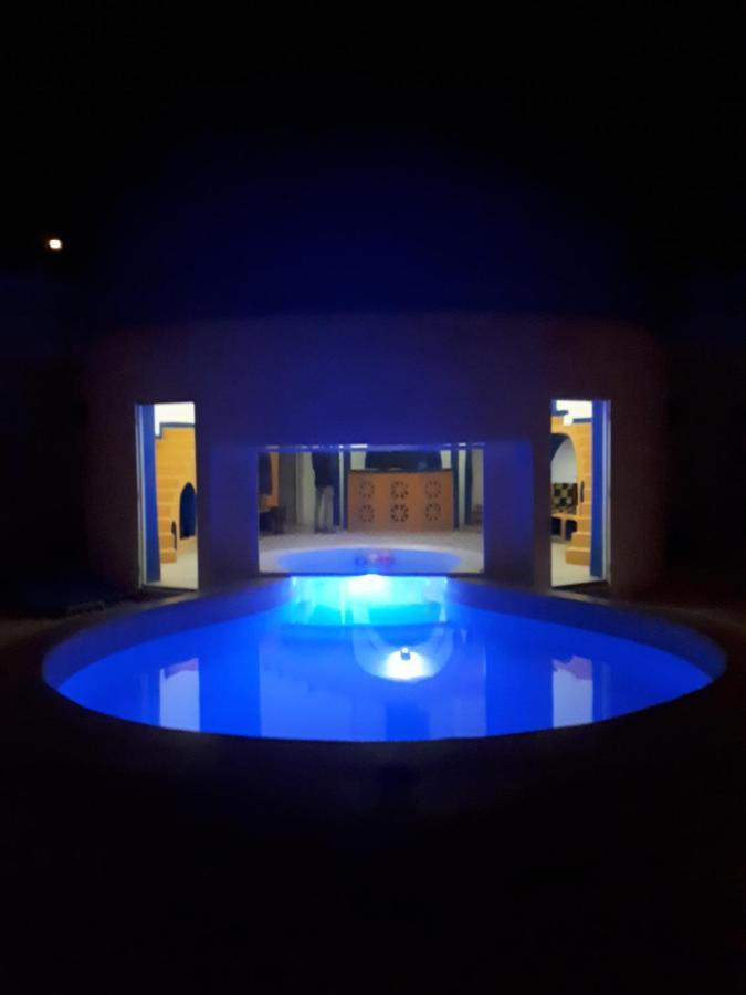 La Maison Blanche Deni Biram Ndao מראה חיצוני תמונה